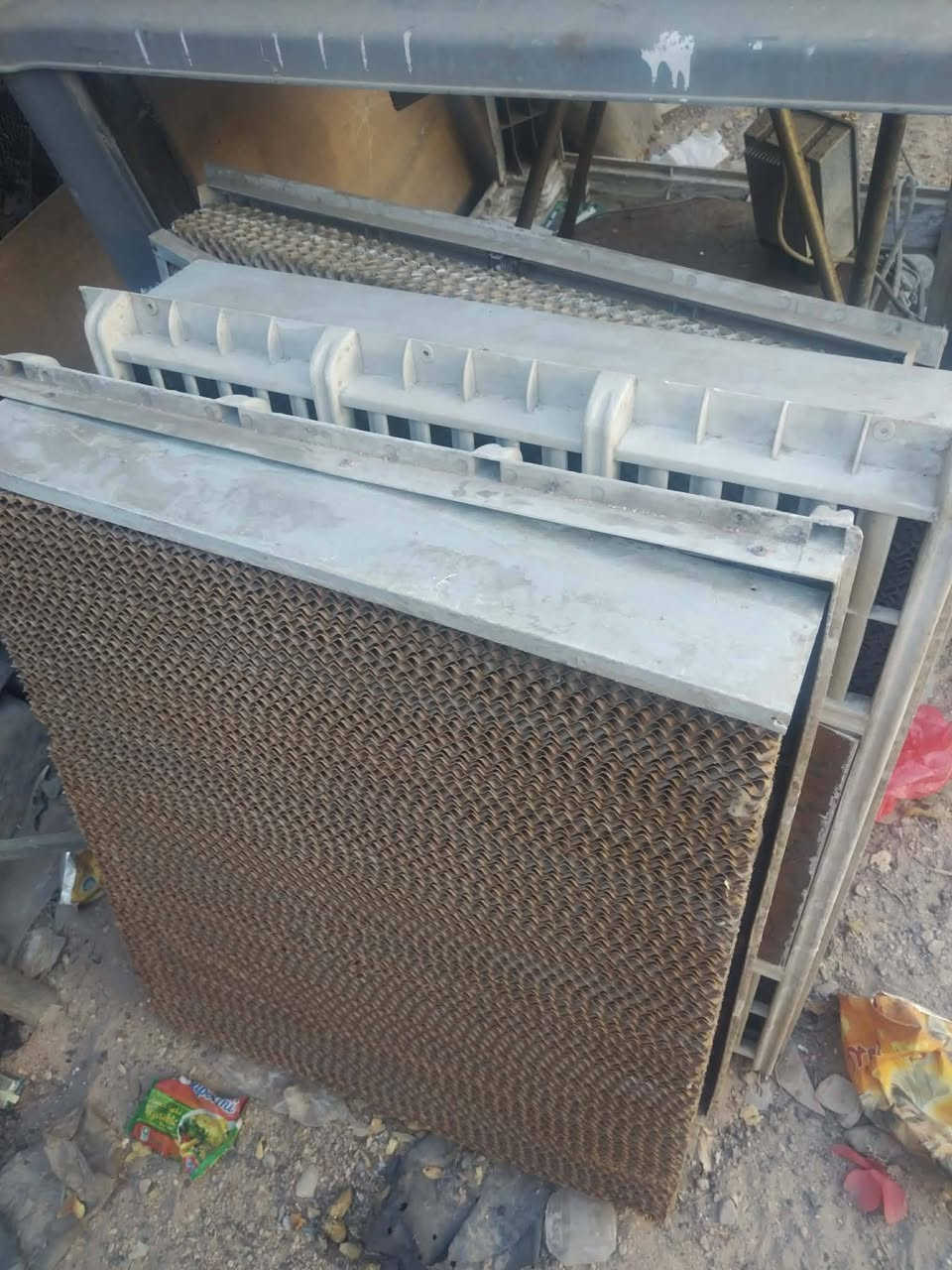سلام عليكم مبردات مركزيه 2 سعر لوحده 400 الف وبيهن مجال بغداد العبيدي ***********
