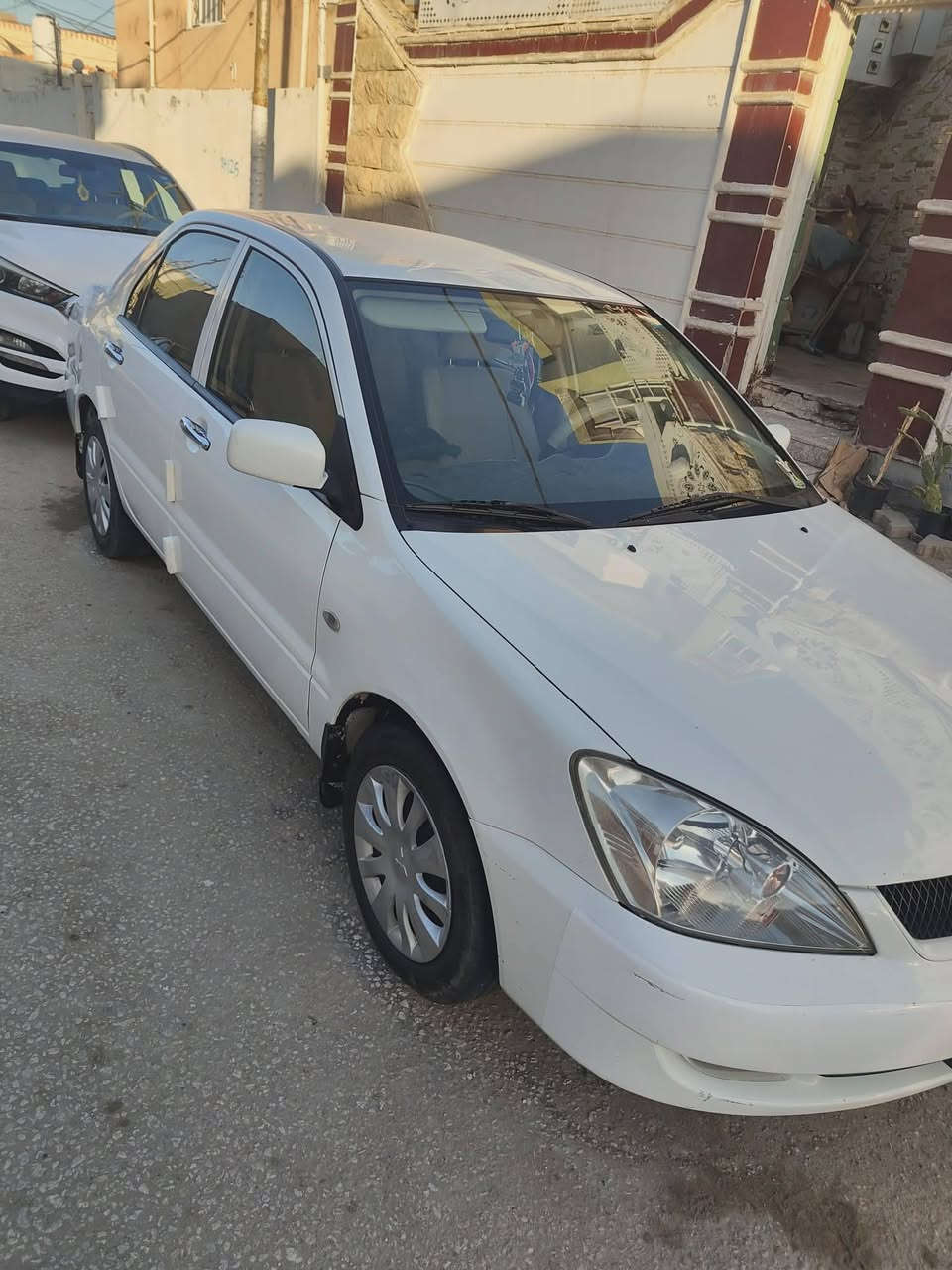 السلام عليكم ورحمة الله وبركاته
لانسر 2010 محرك 1500 كير اوتوماتيك ولف
استلام شركه مكفوله كفالة عامة سنوية لغاية 2028
ماشية 97 الف كم مكانها ديوانيه
السعر 95$
 مكلف بالنشر فقط
مالك السياره ***********
