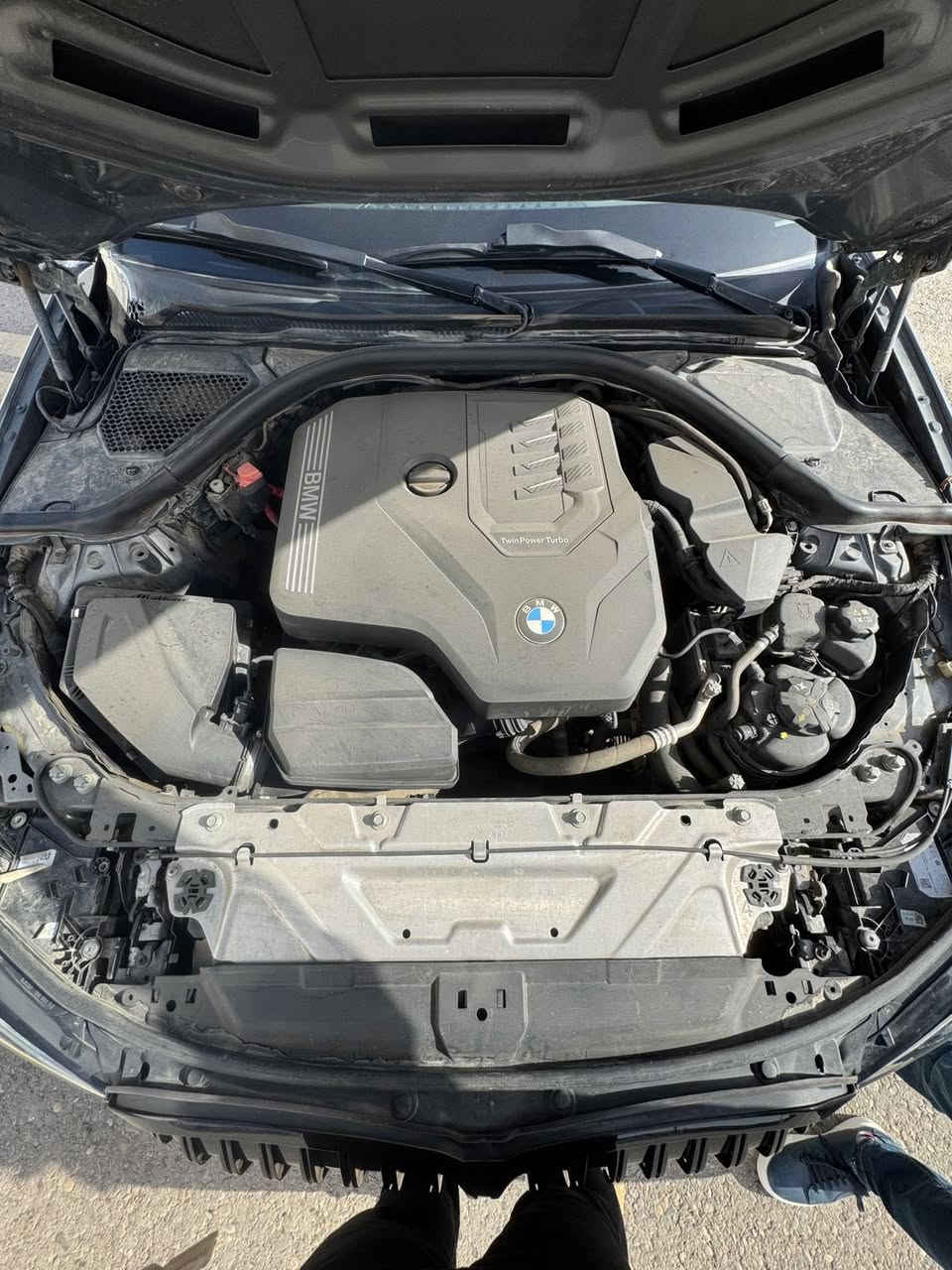 BMW 2024 330i 
Xdrive 
ممشى السيارة ٣٥ الف كيلو متر 

مواصفات bmw 330i معروفة 

حادث السيارة ( جاملع وبنيد صبغ ) السيارة كاملة وجاهزة بدون نقص 

مكانها بغداد 

*********** | *********** 

سعرها : 33,700$
