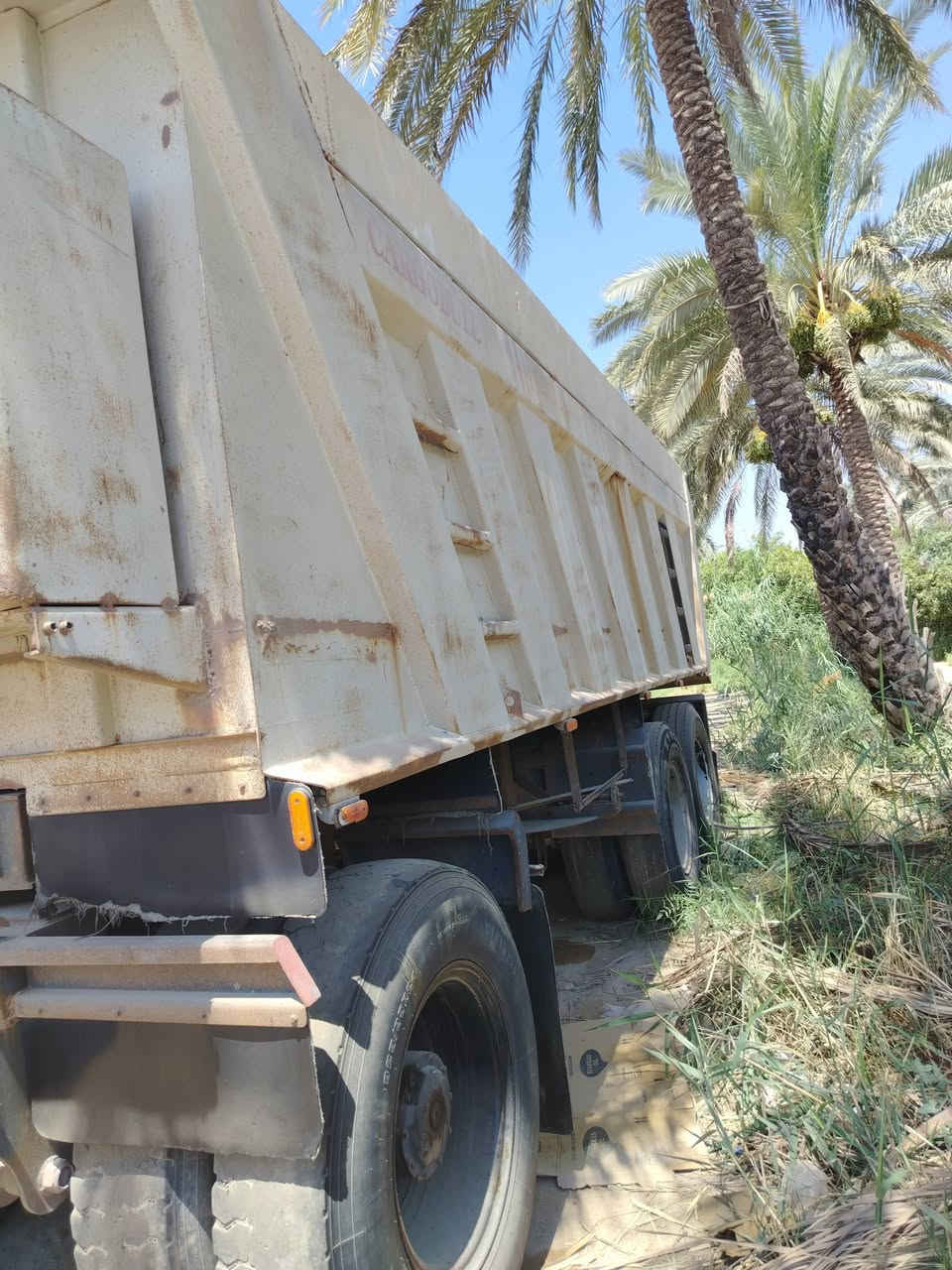 مقطوره للبيع ***********
