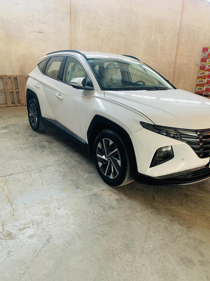 توسان ٢٤ خليجي                                                             فول مواصفات ماعدا البنراما 
ماشيه ٥٠ الف 
رقم بغداد دولي بأسمي مكفوله من الصبغ والتبديل 
السعر 220 وبيه مجال قليل 
المكان كربلاء 
للاستفسار ***********
