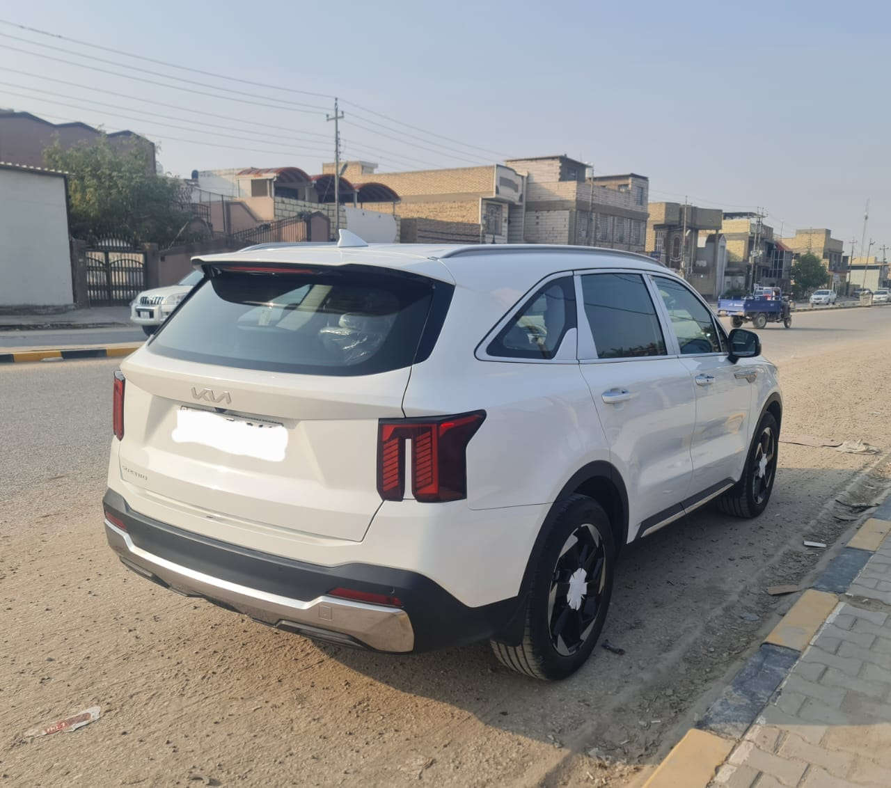 السلام عليكم ورحمة الله وبركاته 
سورنتو 2024 خليجي كفالة عامة 
 ضمان الشركة الدولية 
رقم بغداد بأسمي 
ماشية 9 الف على وضع الشركة(مخزونة) 
6 سلندر( 3500) 
حساسات أمامي خلفي 
جنطة كهرباء 
كشنات كهرباء 
توقف ذاتي 
ويل 19
بصمة ابواب 
مري قابلة للطي
بك لايت LED 
تبريد 3 قطع 
7 راكب 
4 أنظمة قيادة 
تحديد مسار 
بصمة تشغيل عن بعد 
انارة محيطة ليزرية في الداخل متغيرة 
بردات خلفية 
شاشة ابل كار بلي 
اريل نفكيشن نظام خرائط و تحديد موقع 
لايت زنون عالي ناصي 
لد نهاري 
السعر /318 ورقة 
***********
مكان السيارة نجف الاشرف
