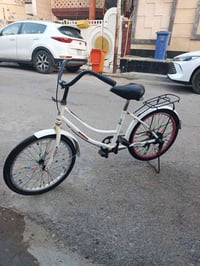 ياباني اصلي حجم عشرين السعر 60 بغداد الحريه 07703963895