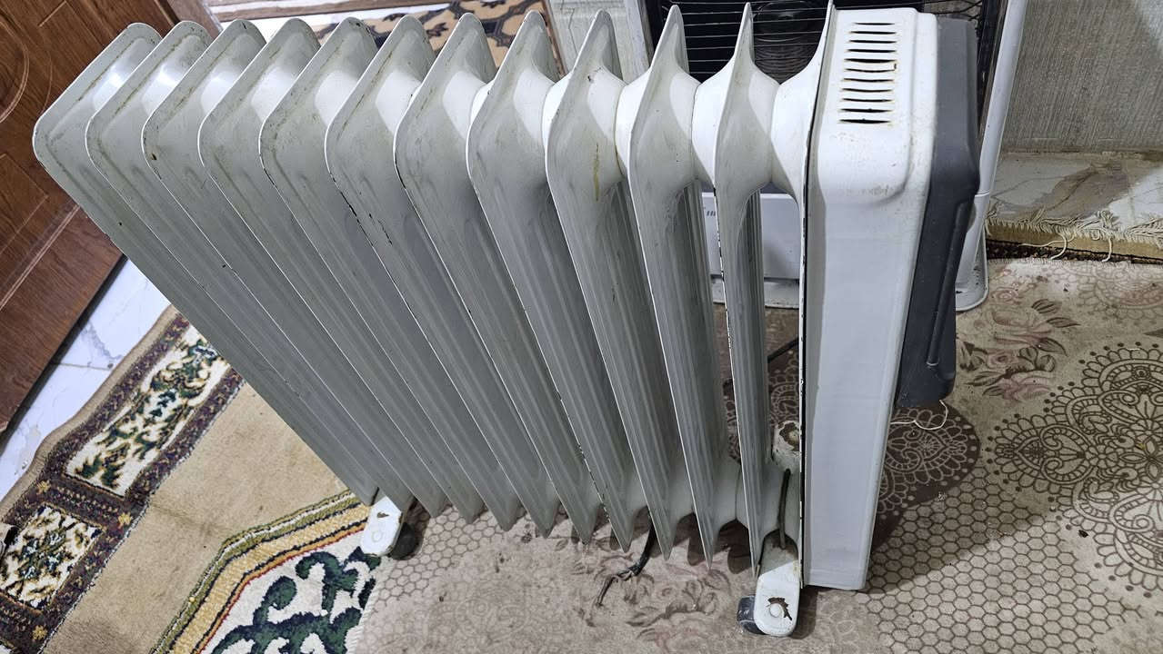 السلام عليكم صوبة زيتية 12 خانة صناعة تركية ضمان وليس صيني تدفئة خير من الله السعر 40 الف *********** واتساب (بلد)
