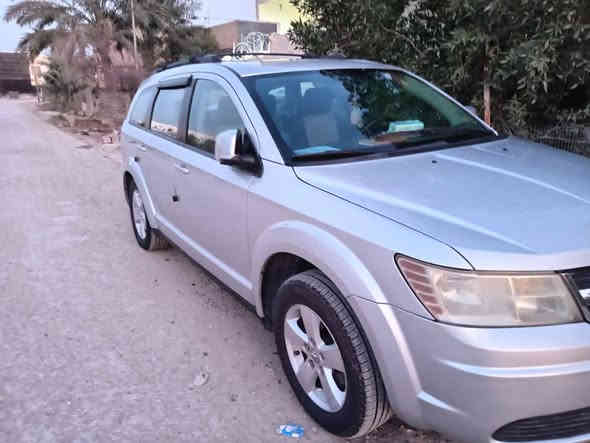 دوج جورني موديل ٢٠٠٩ رقم ٧٢٧٣ بغداد مرغوب لإصحاب السيارات الحديثه في حال (تبديل لوحه) مع سياره أُخرى سنويه مجدده لل٢٧ تحويل ثاني يوم _ خمسه راكب، مكينه  وكير بوضع جيد جداً، تبريد تدفئة قطعه وحده جيد جداً إضافه إلى تبريد جكمجه (ثلاجه)، تايرات جديده، باتري جديد، سلايد روف طكتين شغال بلا صوت، قاصات عدد ٣، برده خلفية جديده،جهاز إنذار، تنزيل جام عن بعُد، كهربائيات السياره شغاله، مقاعد قلابه عدد ٢ للأطفال مواصفات Sxt.
للاتصال ***********
