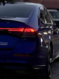 للبيع هوندا اكورد هايبرد موديل 2023  فئه sport فول مواصفات:- مكينه 200...