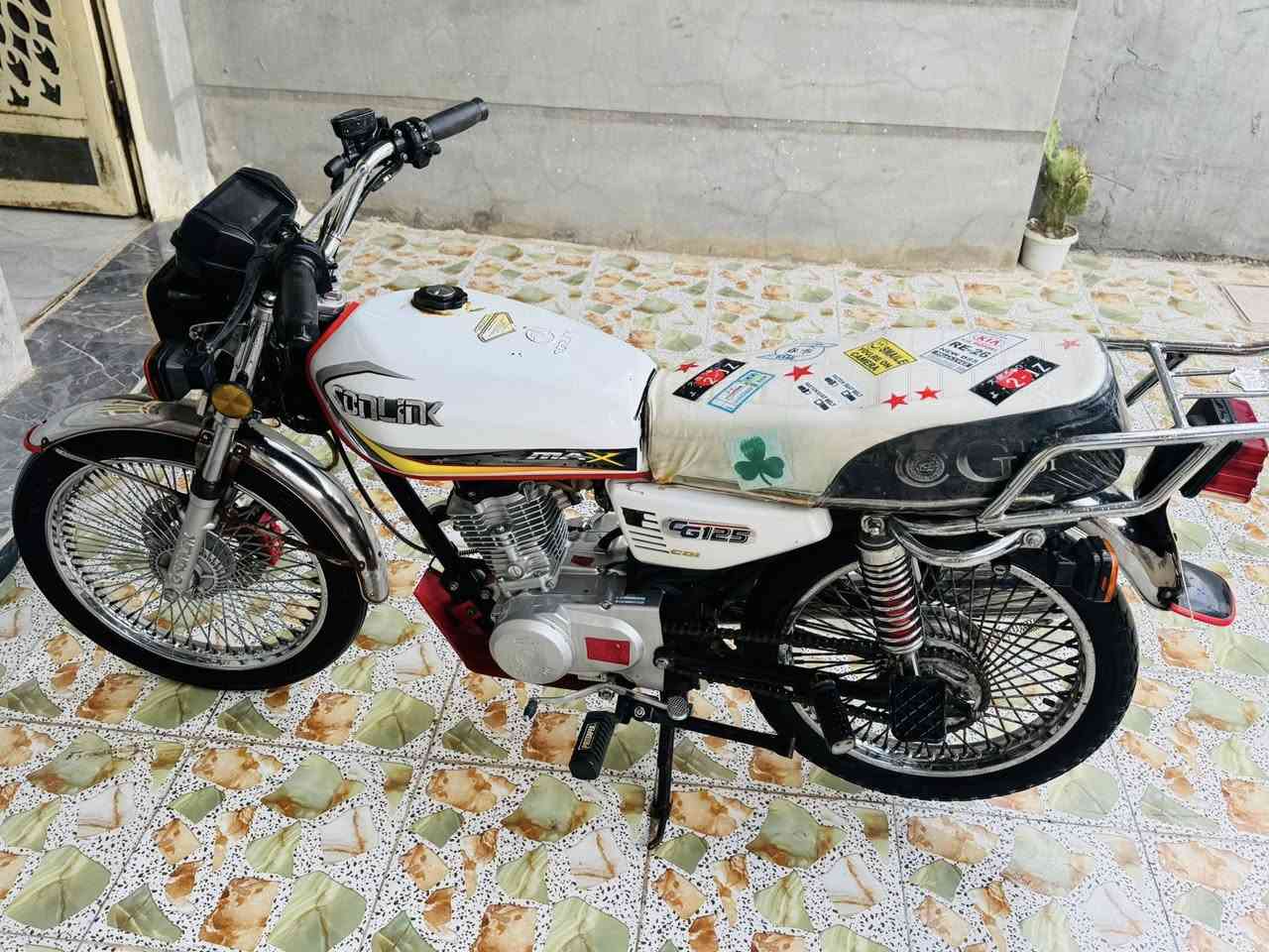 سلام عليكم دراجه للبيع مديل 23 اوراق


**إذا كنت صاحب هذا الإعلان وتريد حذفه لأي سبب، رجاءا أرسل رسالة إلى الدعم الفني**