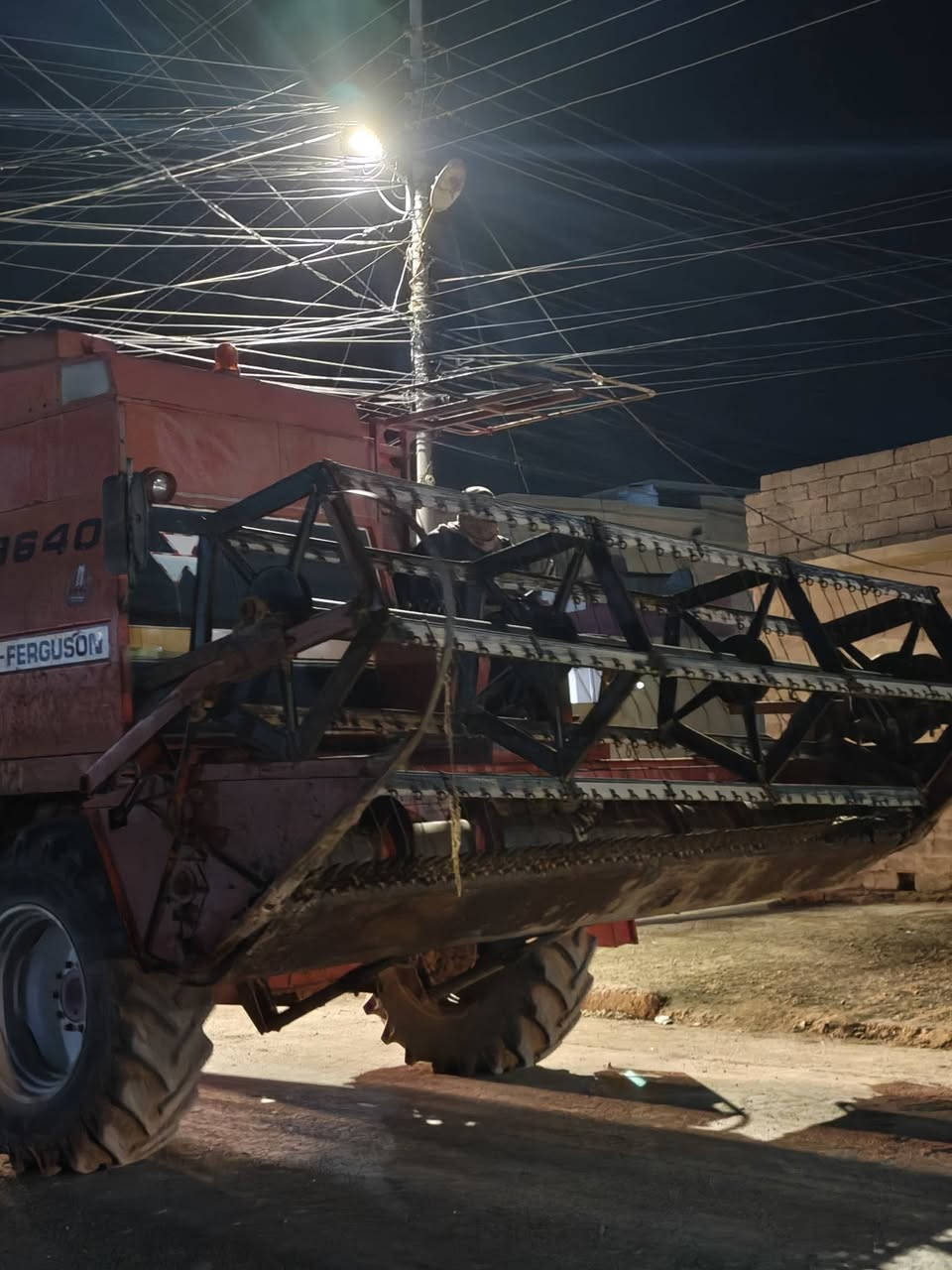 فركسن موديل 1990 رقم صلاح الدين
العنوان نينوى الموصل للاستفسار الاتصال على

 الرقم التالي ***********
