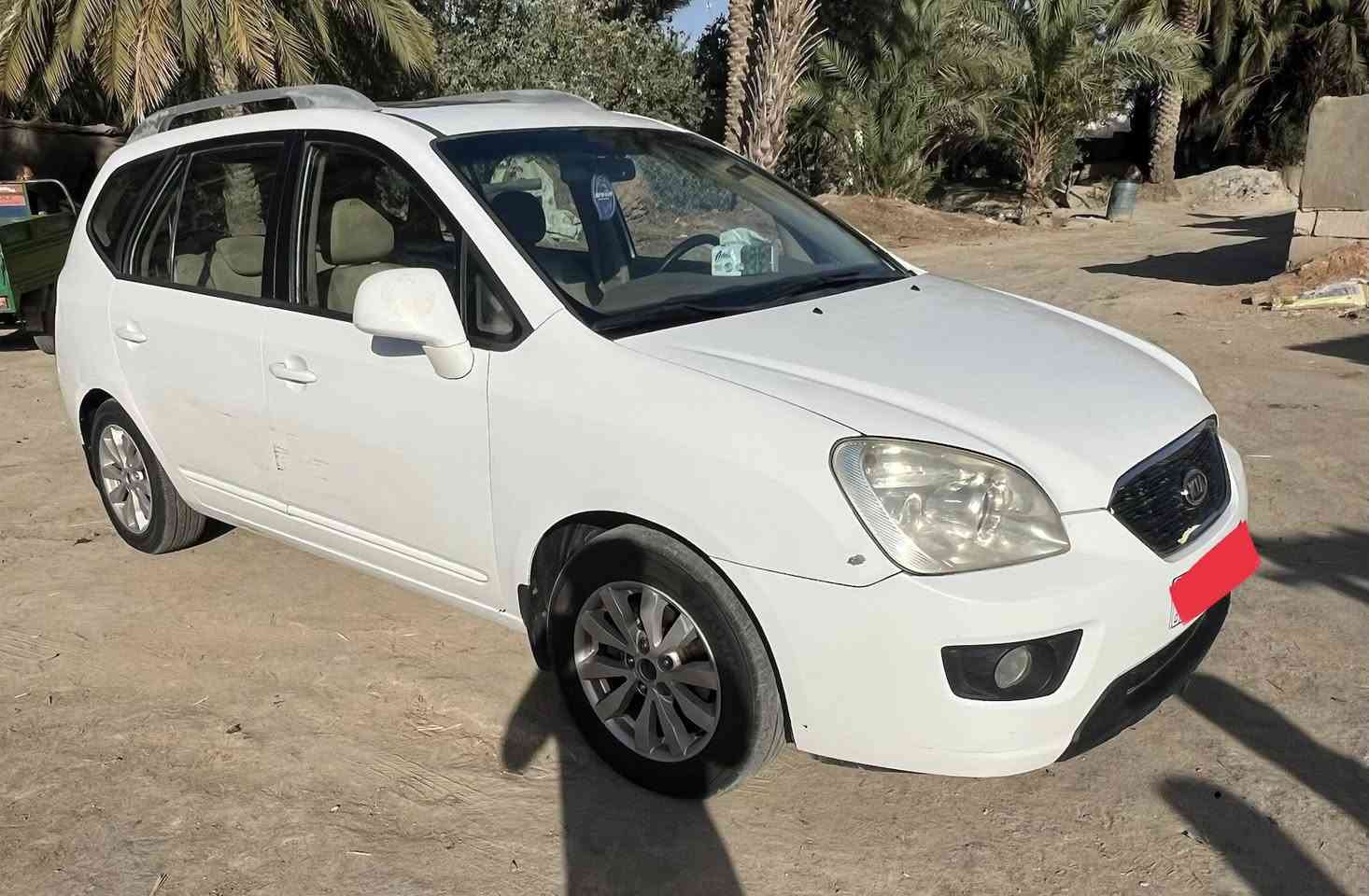 سلام عليكم سياره البيع كارنز  2013رقم بغداد بسمي عنوان دوانيه مهناويه سعر 125 بيه مجال سياره مكينه وكير  حداديه كله جديد سياره مكفوله ‭ ‭٠٧٧٧ ١٠٢ ٧٧٤٠‬

