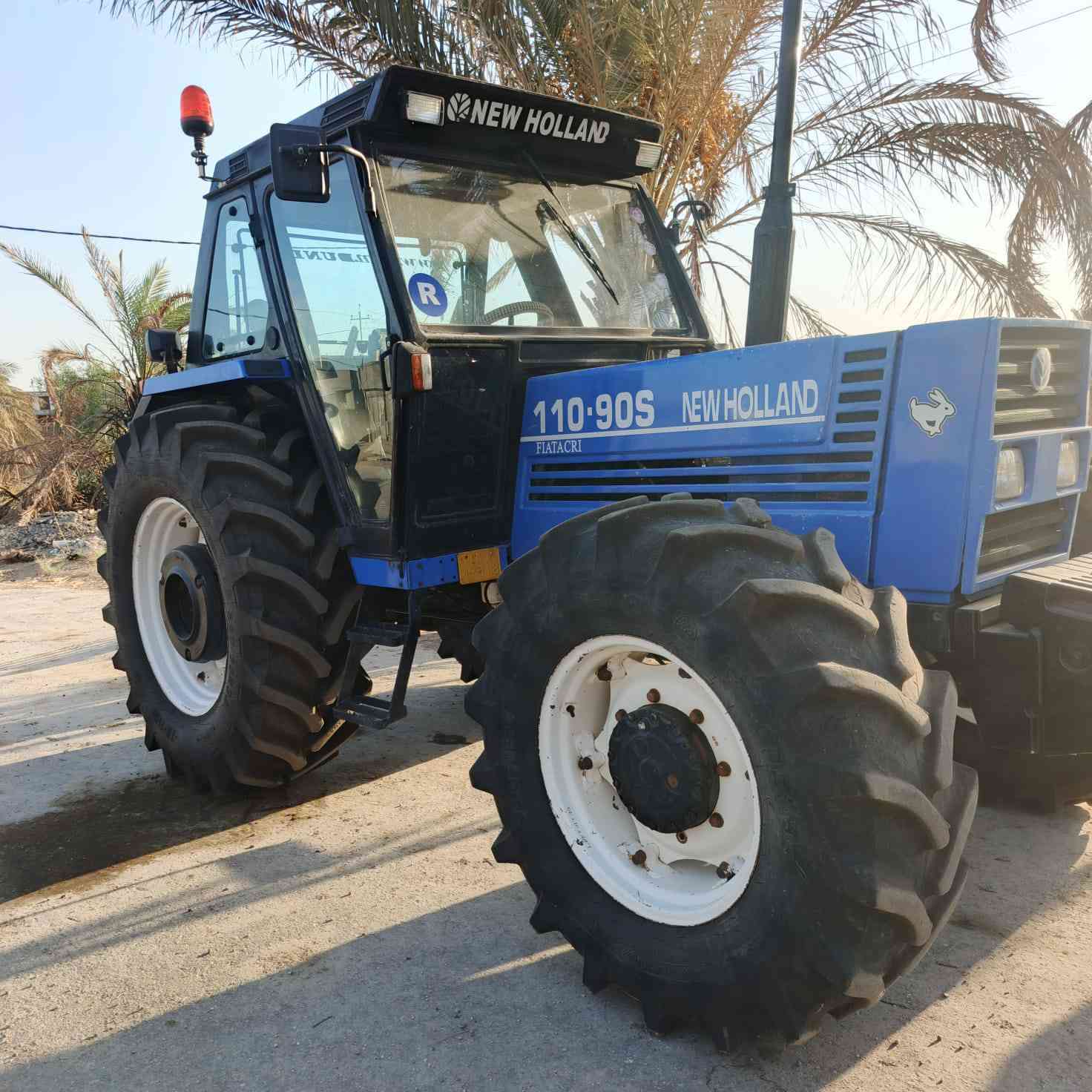 حجم 110للبيع رقم واسط تحويل مكفوله شرط مع دسك حجم 20تركي العنوان نجف العباسيه ***********
