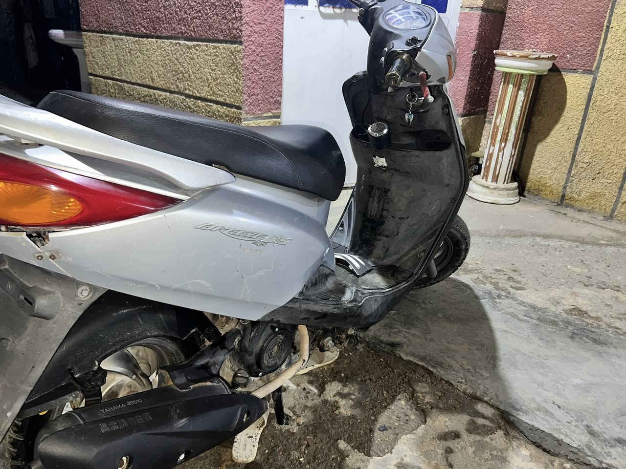 سلام عليكم
دراجه بريز خير م̷ـــِْن الله برغي ممفتوح بيه ما بيه لَأُ تنقيص ولاا تبخير ولاا نضوح شلعه ومعدل الدراجه كلشي بيه بلادي وو ممفتوح وخير م̷ـــِْن الله مكينه ناعمه كلشي شغل كهربائيات كامله 
لايت عالي ناصي اشاير بك دشبول  كفرات ختم واحد
جيب فيتر وياك و تعال افحص 
نكره سلف باي وقت 
السعر 700 و بيه مجال 
***********
