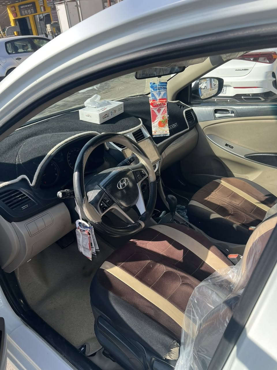 اكسنت موديل2016 مكفوله محرك 1600 وارد خليجي سعر118 بيها مجال  

***********
