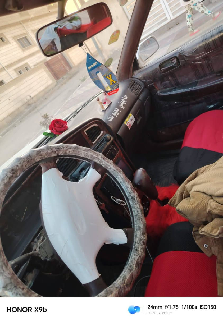 السلام عليكم. مكلف بلنشر
مارك مسطره 

مكفوله من الكص ونقل وضربه قويه صبغ عام فقط 

سياره جاهزه مكينه كير حداديه 

باتري تخم تاير كله جديد

رقم بصره مداور ثاني يوم 

اريد مراوس حتى اذا سياره مكصوصه قماره 

المكان ناصريه 

مرتضى الحجي هاذ راعيها ‏‪***********‬‏

مكلف بلنشر ماجاوب خاص
