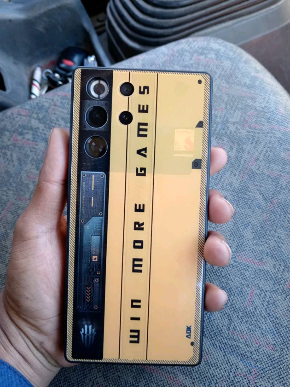 سلام عليكم
ردماجيك 11برو 
ذاكرة256/12
جهاز لوك نضافة 💯 
ستعمال شهر فقط
سبب البيع/اريد اخذ pc
سعر 900الف بي مجال لشراي
مكاني/بغداد حي العامل او البياع
رقمي
***********
