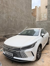 بي واي دي ديستروير زيرو مماشيه السياره لون ابيض مرقمه وكامله مع السنوي...