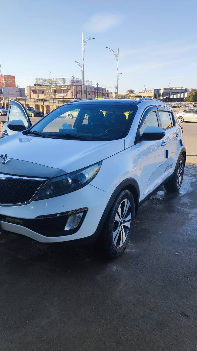 سبورتج موديل ٢٠١٢ خليجي بانوراما لون ابيض بدون صبغ مكفوله  رقم بغداد الانكليزي السياره باسمي رقمي *********** الفلوجة, الأنبار
