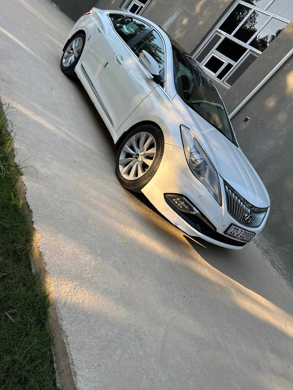 السلام عليكم ازيره
موديل 2014خليجي.....رقم اربيل جديد
سنويه 2028
 موصفات فول 
فول الفول مكينه 6 سلندر مكينه مامفتوحه شرط 
سيارة كفالة فقط  ربع جاملغ خلفي رش 
مكينه وكير حداديه وتخم تاير تبريد غرفه الف ماذب عليه خير من الله .............................
سياره نضافته 💯 بل 💯 شكد ما توقع نضيفه وجاهزه 
موصفات السياره 
بصمه ابواب وتشغيل 
بانوراما طكتين 
كشنات جلد
اناره داخليه مخفيه شركه
داخل ملكي للخير 
تدفئه  كشنات
قطعتين تبريد 
تحكم كشنات منفصل بل ابواب 
تحكم بيانو 
برده خلفيه كهربائيه 
بردات جانبيه خلفيه 
مري شفط نظام ترحيب
مري قلاب..............
شاشه كامره دواره 
عنده تقرب اناره داخليه 
فتح صندوق ذكي 
لدات خلفي 
حساس امامي خلفي 
نظام اصوات انفنتي 
لد مري جانبي 
حساس خلفي امامي 
يدات نيكل إشارات ترحيب جانبي 
دمام خلفي كولتي عالي 
دبل كزوو خلفي 
ويل كب 19 كرؤم......
------------------------------------------
مكان السياره بابل ...................................
السعر 135 وبيه مجال .................
رقمي ***********
***********
