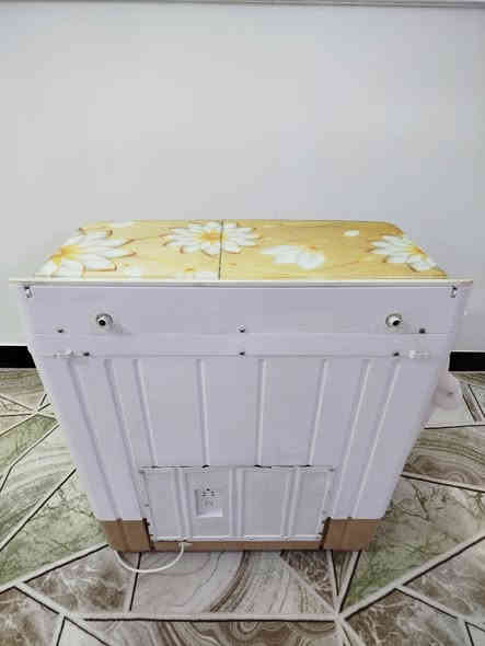 للبيع غساله ابلازمه حجم وصط جاهزه غسل وتنشيف مابيه نقص 
سعر 90  مكاني كربلاء حي العامل 👈*********** واتساب وماسنجر موجود ***********
