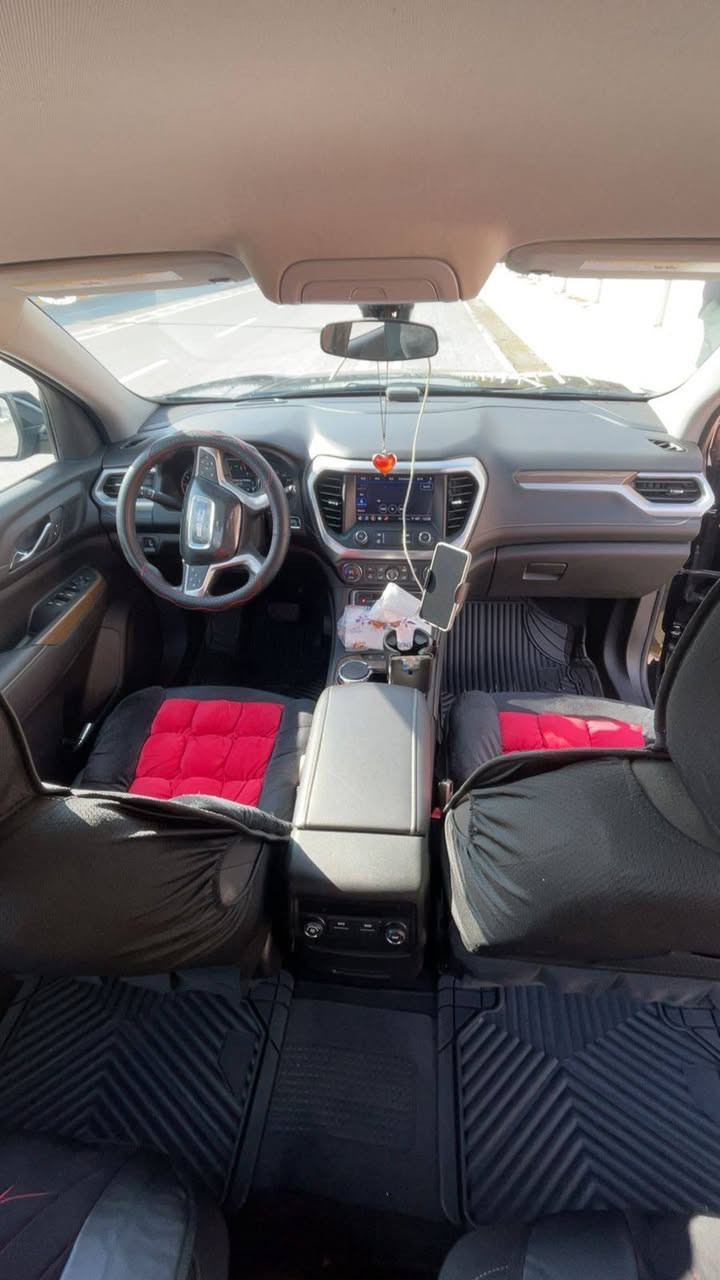 GMC  رقم اربيل اكاديا ٢٠٢٣ مواصفات SEL بيها خشم بونيد صبغ ومعجون وبقيه بونيد
كلير لتوحيد لون ماشيه ٢٦الف موديل ٢٠٢٣ وسعر ٢٦٥ ورقه بيها مجال اتصال واتس اب *********** مكان سياره كركوك
