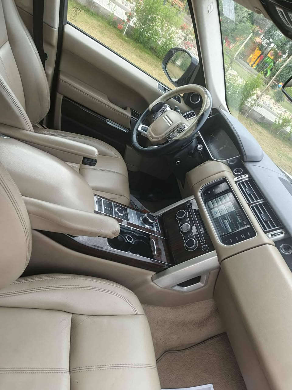 🔴 رانج روفر 2014 – خليجي وكالة سردار
– فول مواصفات 1/1
🛑 المحرك المرغوب:
V8 بدون سوبر
المحرك + القير سليمات 100%
🛡 مكفولة كفالة عامة
🎨 اللون:
أبيض لؤلؤي مميز 🤍
✨ المواصفات:
▪️ بانوراما
▪️ جلد بيجي
▪️ ثلاجة
▪️ كشنات أمامية وخلفية (تدفئة + تبريد + مساج)
▪️ دوسات كهربائية
▪️ صندوق شفط
▪️ أبواب شفط
▪️ مواصفات هوووواي فول
💰 السعر:
34,000$
🔁 مراوس بشي أقل وارد
📍 المكان: بغداد شارع مطار بغداد
✅ السيارة جاهزة على الآخر
❌ بدون نواقص
❌ بدون شخوط أو رصعات
🆕 نظيفة جداً
📞 للاتصال:
***********
