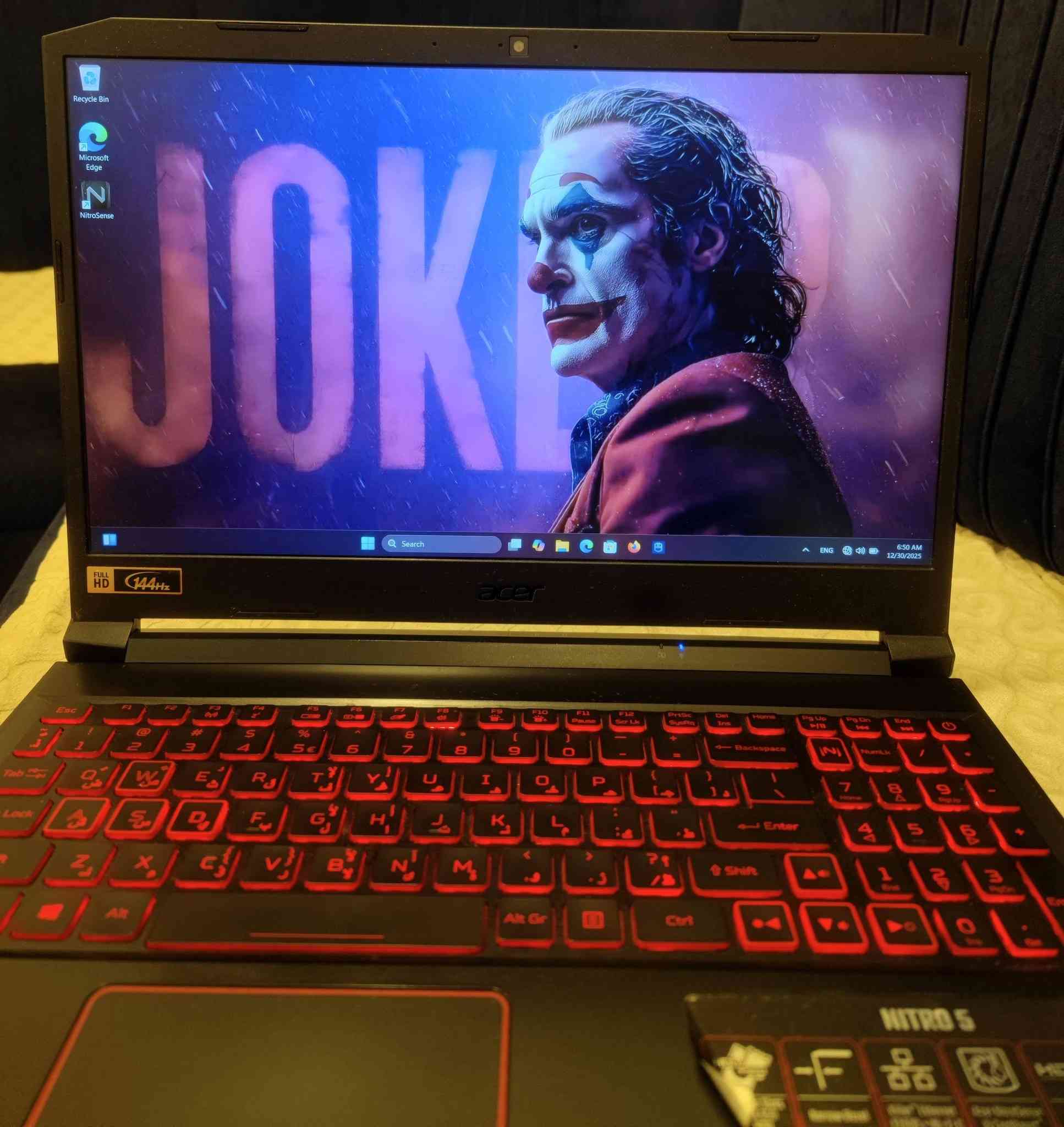 السلام عليكم ورحمه... 
لابتوب الكيمنك من Acer فئه النيترو 5 الاحترافي 
الجهاز بنضافه حلوه بدون اخلال مضمون كله شغال ١٠٠% 
ياتي بعتاد

شاشه حجم 15 انش الوان رهيبة Led بمعدل تحديث 144Hz تدعم G-cyng 

معالج من انتل خرافي اكيد
Core i7-10750H الجيل العاشر فئه H للاداء الثقيل بتجربة معالج حتى 5.00GHZ ممتاز

كرت الشاشه المنفصل احترافي من 
NVIDIA RTX 3050 TI -4GB 256BIT DLSS REY TRACING 
نسخه الTI لافضل اداء ممكن 

رامات مطوره الى 16GB نوع DDR4
هارد 512SSD بالإضافة الى ٣ منافذSSD و HDD لامكانيه التطوير

صوت ستيريو من دولبي وكيبورد احمر ضوئي معرب اصلي

بطاريه ساعتان عمل وحسب الاستخدام 

دعم الWIFI 6 لافضل اتصال شبكي 

نضام تبريد NITRO COOLER BOOST بارد جدا تحت الضغط 

اكيد الجهاز لكافه الكيمنك الحديث او صناعه المحتوى و الهندسيات 

ملحقات جنطه و شاحن اصلي 
السعر ٧٤٥ الف فقط 
بغداد ويوجد توصيل ايضا 
تواصل***********
