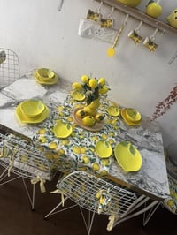 ميز طعام • ٤ كراسي • قابلة تفاوض