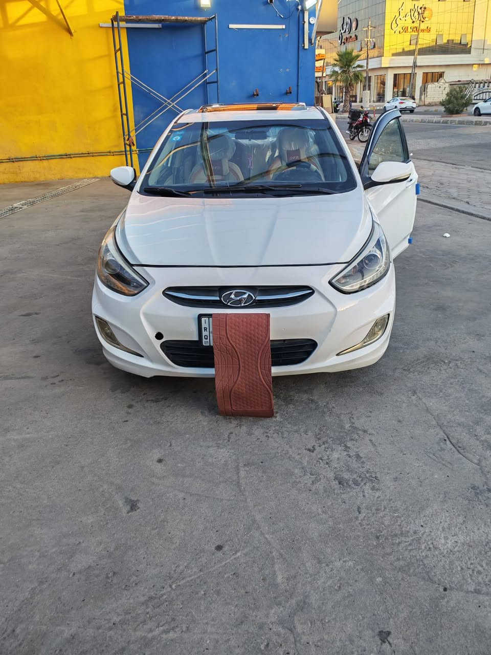 سلام عليكم اكسنت خليجي محرك دوش قطرتين فووول مواصفات نضام ايكو اقتصادي موديل ٢٠١٦  جهاز بلوتوث اشاره مارايه فتحه سقف بانوراما/*********** / مكان سياره رمادي ***********
