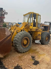 للبيع جاهز حجم 80 مكانها رمادي 07829704890