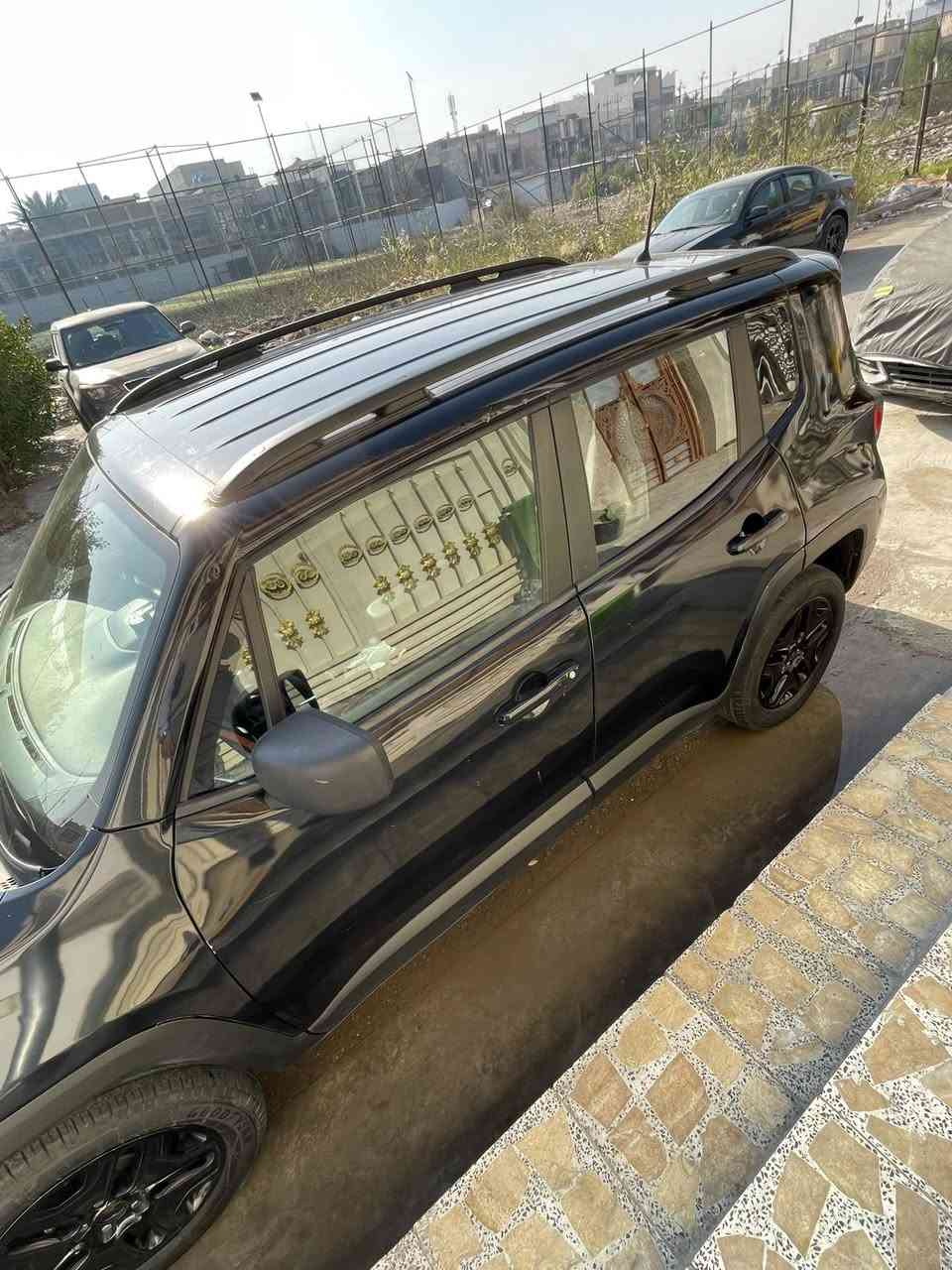 السلام عليكم
جيب رنجيد 2020
ماشية 129
المكينة 2400
سيارة حلوة وجاهزة ورقم بغداد ب اسمي 
سعرهه 115$
***********
