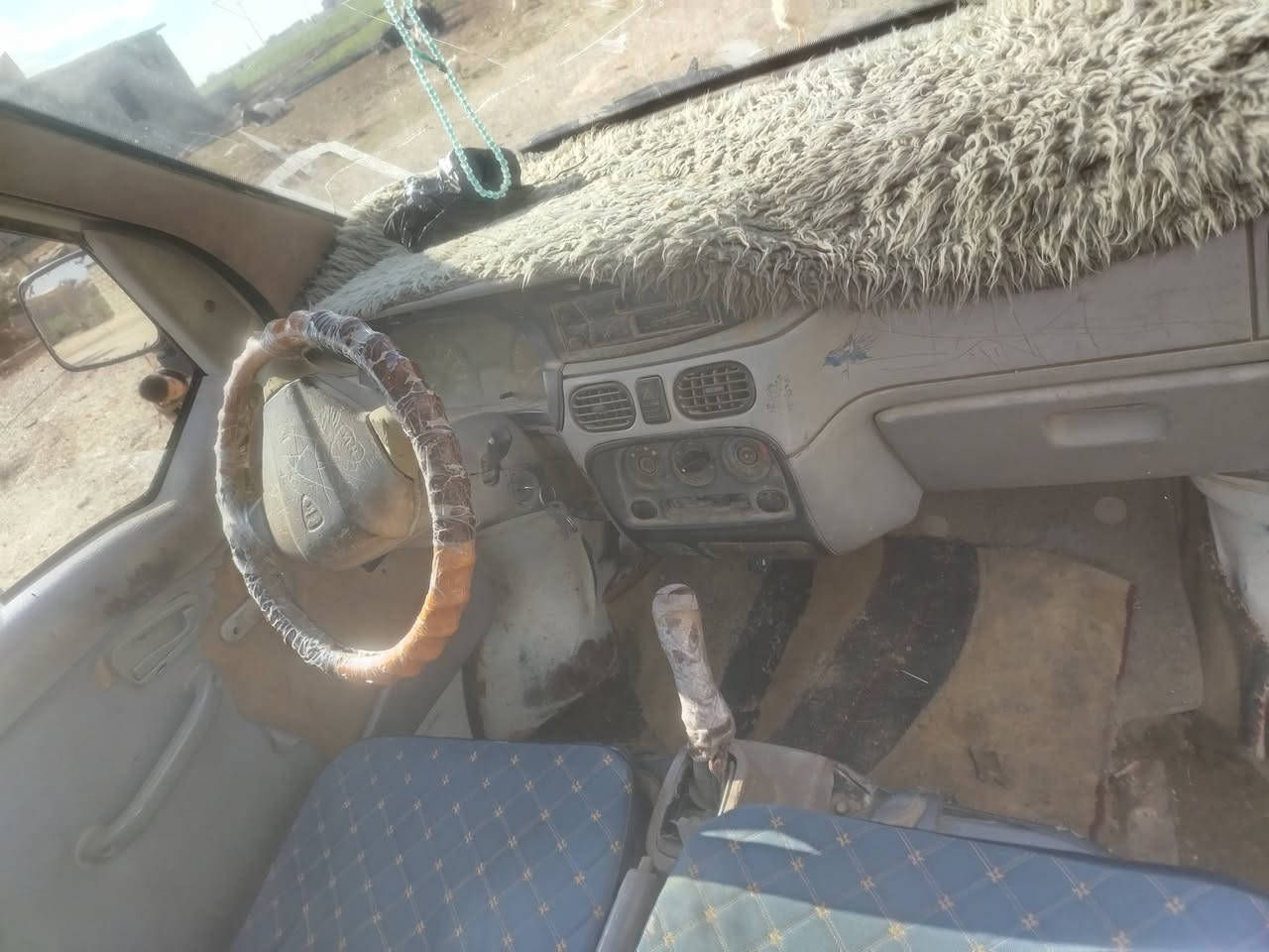 سلام عليكم  سياره هيفه  للبيع السعر 18ورقه وبيه مجال انتصل ***********
