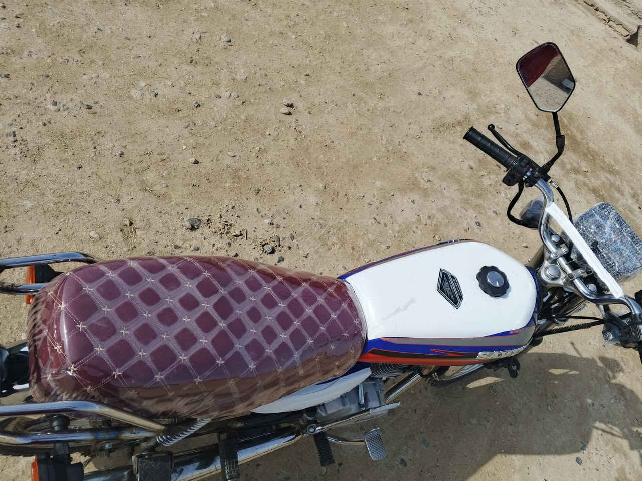 بسم الله..دراجه سيفان موديل 21 نضافتة مثل ما موضح بصوره سعر 500 وبيه مجال بصيط ***********
