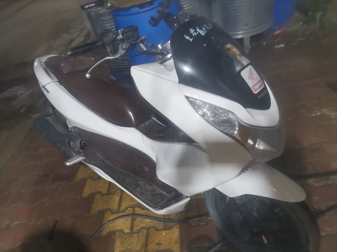 البيع. بي سي اكس.  مديل 16. جيل الاول.  محرك 150. مكينه مكفوله سعر خاص وتصال مراوس بهيرو.  الكوت حي الجهاد ***********///*********** وشراي  بي خير ويدلل
