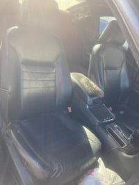 كشنات • نضيفات • كشن السائق ممزق