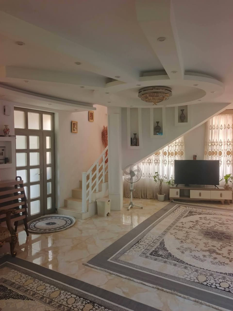 بسم الله بيت للبيع منطقة بكرة جو الجديدة شبه تجاري الارضي 3محلات مع مخزن وصحيات وطابق الثاني غرفه وصالة ومطبخ وصحيات وطابق الثالث 3نوم وصحيات وطابق الرابع غرفه نوم بكرة جو الجديدة, 112م ركن ***********
سعر11دفتر

بسم الله بيت للبيع منطقة بكرة جو الجديدة شبه تجاري الارضي 3محلات مع مخزن وصحيات وطابق الثاني غرفه وصالة ومطبخ وصحيات وطابق الثالث 3نوم وصحيات وطابق الرابع غرفه نوم بكرة جو الجديدة, 112م ركن ***********
