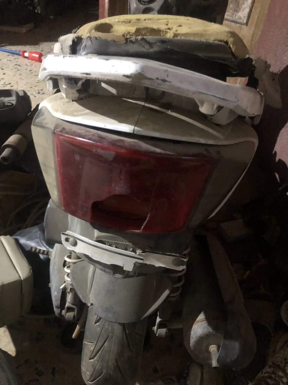 دراجة سكنس فحل نوزل دراجة ابيع كوم حديد لحد يكسر بسعرها امانت الله ورسولة متواجد علة هاذا الرقم عنوان بحي اور  الغرير ***********
