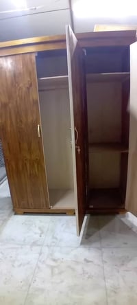 معمل نجارة • الأخوين كناتير • أبواب ومناضد