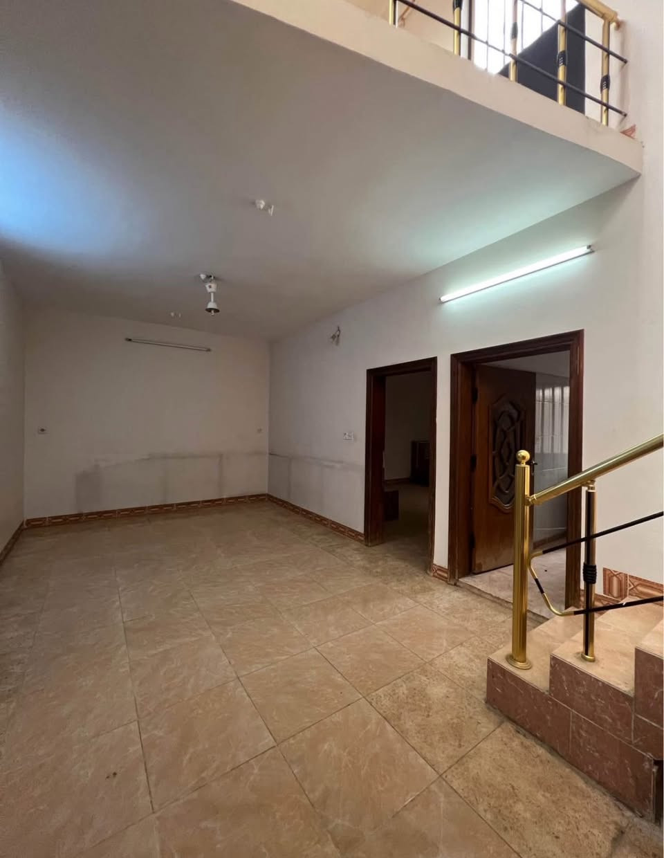 اعلان 
🔵قطعه ارض للبيع 

-------------------------------
#المساحة (150 )متر  
#الواجهة (7,5) متر
#موقع_الدار :- كركوك تسعين خلف عماره الياقوت
سعر مناسب 
#السعر اتصل بالأرقام الموجوده في الصفحة 
#نوع_العقار:- (طابو ملك صرف)

———————————————
🔵 لمعرفت التفاصيل الإتصال بالارقام التاليه :-
   
***********
***********
-——————————————
🟠 او للإستفسار :-
يمكنكم مراسلة الصفحة
#نتشرف_بزيارتكم(مكتب جنة عدن للعقار )
عنوان المكتب:- كركوك سايدين المحكمه الجديده عماره البحرين مجاور اسماك الاغا البغدادي 
      (((((((((((((مكتب جنة عدن))))))))))))))
