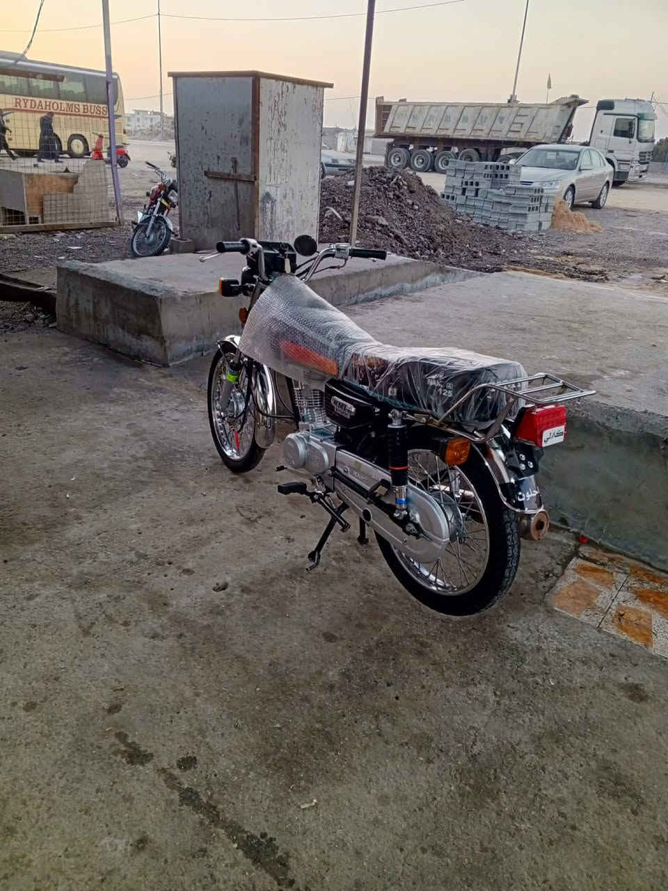 سلام ۈعـْليگمٌ-ٱلسّلٱمّ:ﯙرحـّمَة ٱللـّہ ۈبٌرگـّاتہ نامه موديل 25 كفاله عامه دراجه معدال فول اله مو 4وترفع ويل تاخذه بلاش دراجه متياز غراضه ڱڵـه. مال اُصًلًيےّ نصبه واحد عله واحد مكاني مسيب خاص مامتوجد السعر 650 وبيه مجال قليل ابو ل 550 لاتشوفني وجهك ولا تعامل وتحياتي خاص مارد مامتوجد وهاذه رقمي ***********
