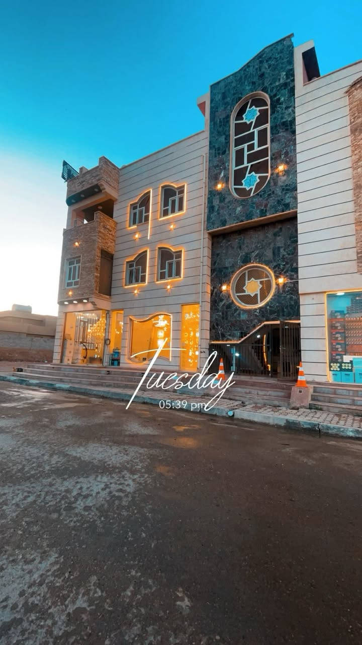 إعلان..📢🆕

عماره سكنيه للعوائل فقط 

شقق  للأيجار في الخالدية 

بناء حديث درجة أولى💯

كل شقه تحتوي على غرفتين وصاله واستقبال ومطبخ وملحقات 

مساحه -145 متر للشقه الواحده 🔛

بأسعار مناسبه 💰💲

الخالديه - حي القدس  📍

للأستفسار 

***********📱
