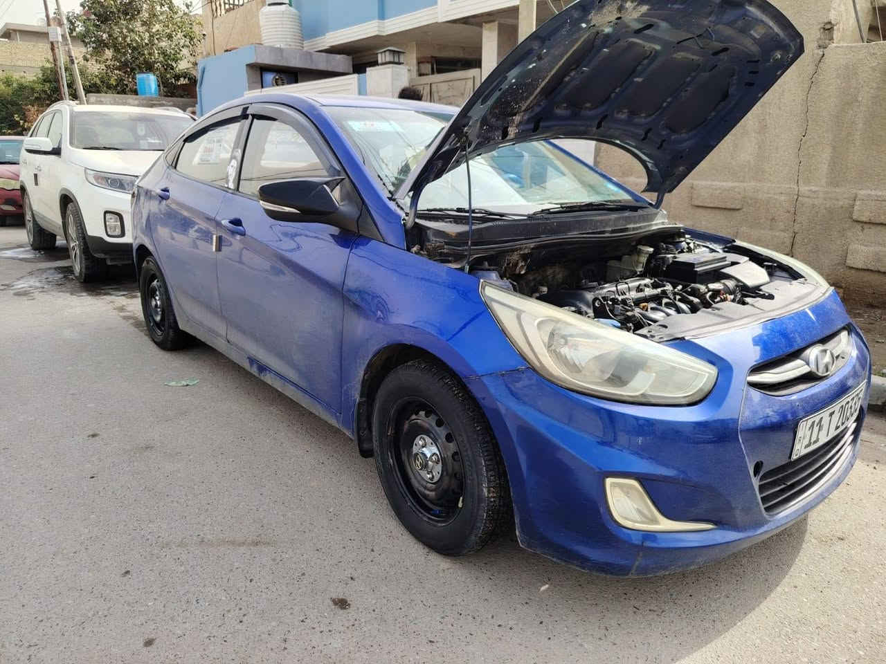 ا
سلام عليكم. 

سياره اكسنت خليجي 1600
 2015

 بيه جاملغ وبنيد 

مصبوغه عام اثر جراد 

مكينه كير كله مكفول صدر مكفول 

 سياره متعوب عليه حيل كلشي نضيف بيه تبريد كامل منضومه 

 79 وبيه مجال بسيط 

***********
