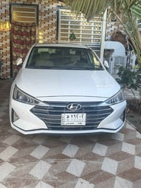 سياره النترا للبيع وارد خليجي مقفوله من كل شيء بيها طخات بسيطه معمره م...