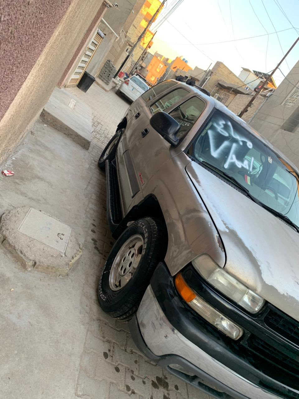 سلام عليكم تاهو بتره 2003 مال مزاد وزاره داخليه للبيع فقط 
تخم تاير جديد 
كهربائيات كلهة شغالة 
كير ومكينة مكفولات 
السعر 78وبيهة مجال 
للاستفسار ***********
مكان سيارة بغداد البلديات 
#يوسف الساعدي
