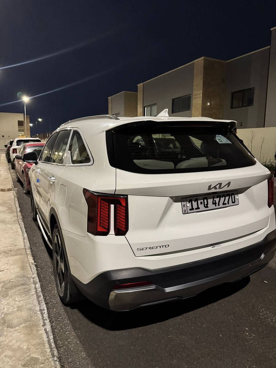 السلام عليكم للبيع سورنتو موديل ٢٤ محرك ٤ سلندر ضمان الدولية
ماشية ٢٧ الف 
وكفالة عامة 
رقم بغداد وبأسم الحجي 
السعر المطلوب  39
للاتصال على الرقم
 ***********
