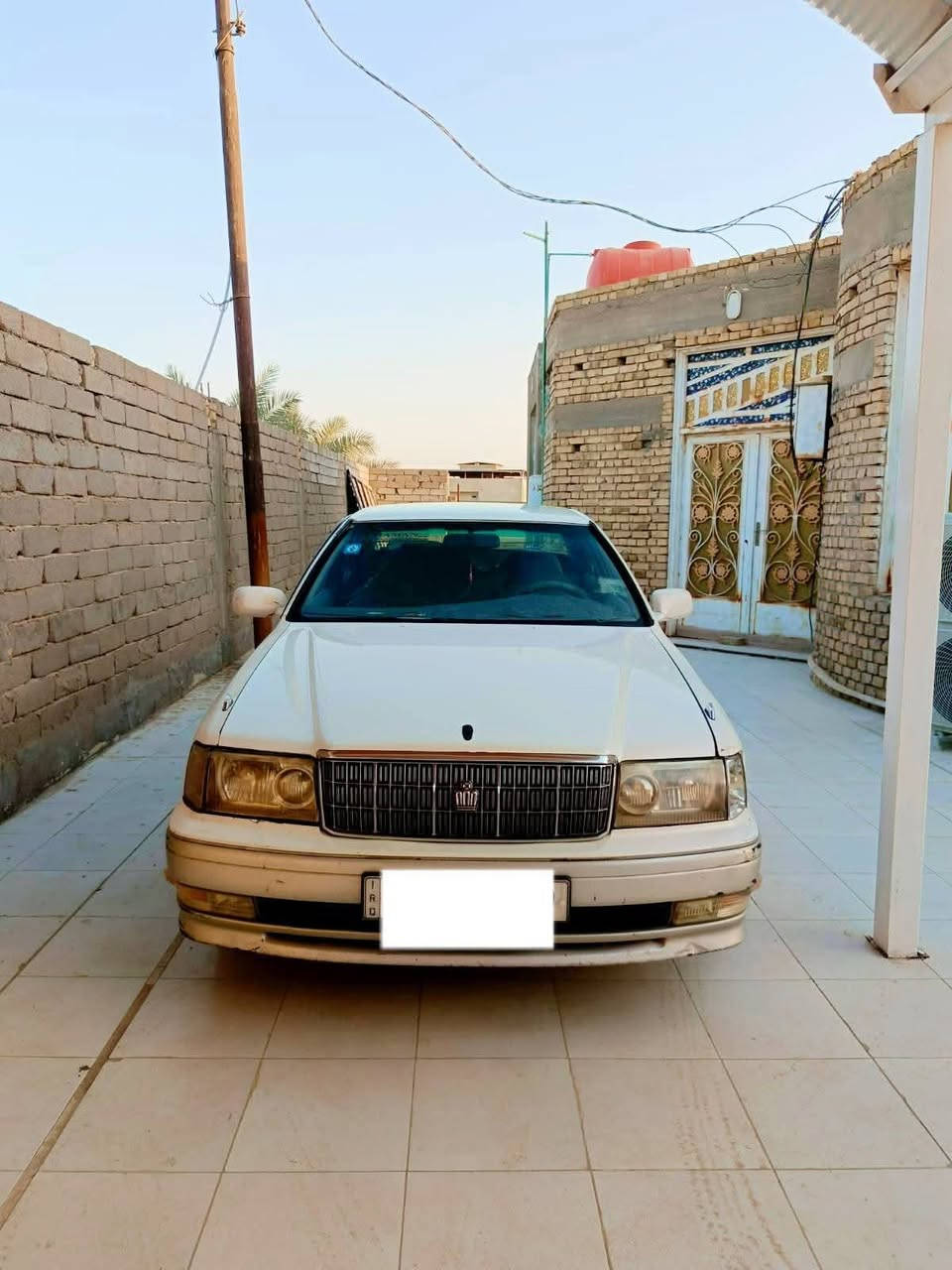 السلام عليكم
سياره راس الثور للبيع 
مكفوله من الكص ونقل الجثه بيها صبغ بمكانات قليله 
موديل 96 
السياره باسمي 
السعر 95 
***********
