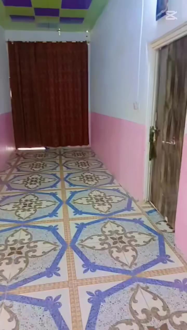 بيت للبيع واسط كوت ناحيه شيخ سعد بيت يسوى 2 غرفتين وصاله واستقبال بيت مساحه 300 للتوصيل *********** السعر  15000000 أو بيه مجال
