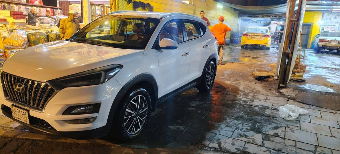 سياره توكسان خليجي للبيع
موديل 2021

فوووول مواصفات ١/١ عدا البانوراما 

⬅️رقم بغداد 

 مشروع وطني 

ماشية 105 الف كم فقط

السيارة ب اسمي 

السيارة مكفوله عده رصعات بصيطه

⬅️السياره فول

مواصفاته /

بصمة تشغيل

بصمة ابواب

٣ انضمة قيادة

٢ كرسي كهرباء

شاشه كبيره 

الداخل كشنات جلد 
دشبول صاج
شاحن واير ليس

٢ لدات امامية 

ثلاجه بلجكمجه

محرك ٢٠٠٠ دوش

فول تحكم ستيرن

الدوسات علامة توكسان 

بجم الكزز 

كشافات زينون

حساس خلفي

كاميرا خلفية دوارة

مري شفط ويا القفل

نضام ترحيب

ويل ١٨

مخرج Aux 

مخرج usb

لد امامي 

لد خلفي

مثبت سرعة

اشاير بلمري

يدات نيكل 

قطعتين تبريد

⬅️والسيارة ع ايد وحدة من طالعه من الشركه

⬅️ مكان السيارة بغداد 

السياره سعر208ورقه بيه مجال قليل 

( دفترين وثمان ورقات 208 )

مكان السيارة بغداد قرب تقاطع درويش

وهذا رقمي***********
