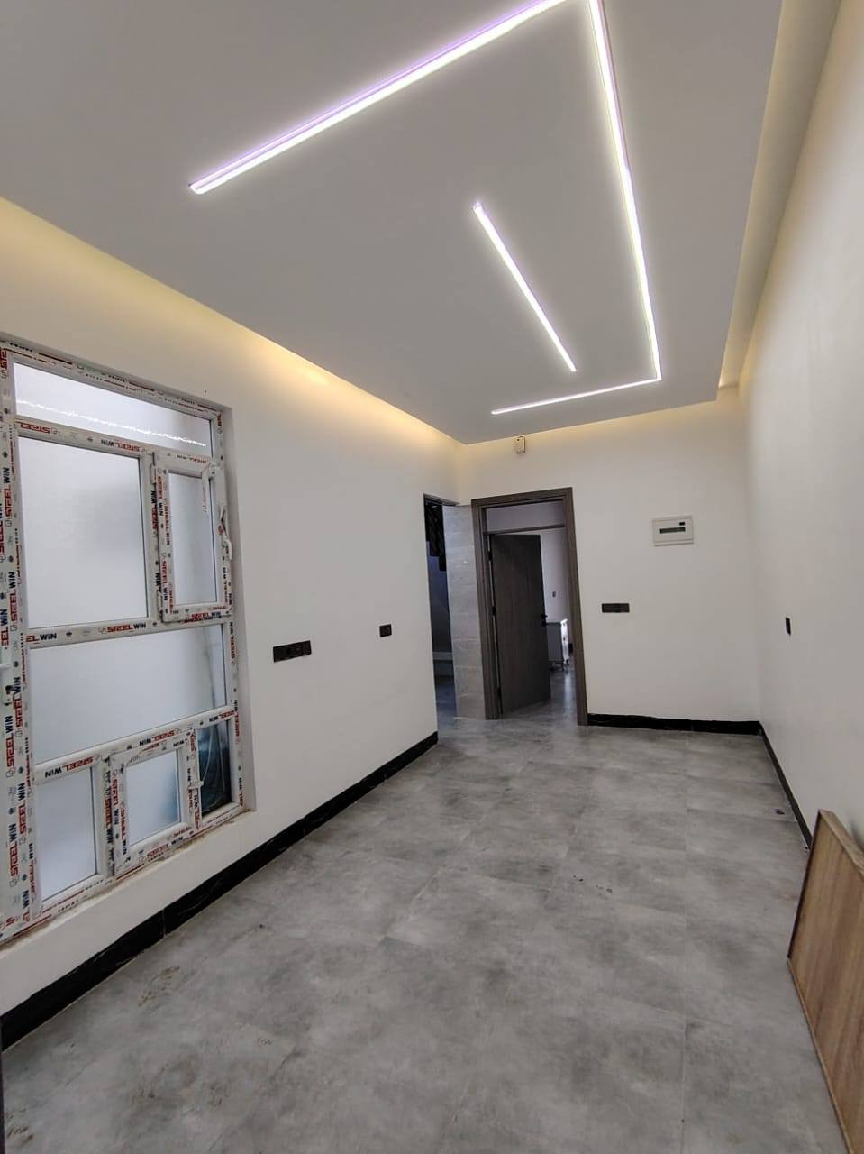 للايجار للايجار للايجار
دار سكني في حي السماح قرب المدرسة الصينية شارع ٢٠ الرئيسي
المساحة ١٠٠م طابقين بناء حديث
ط١ غرفة نوم وهول واستقبال ومطبخ وصحيات وكراج
ط٢ غرفتين نوم وهول وصحيات
سعر الإيجار ٤٠٠ الف
للإستفسار الإتصال
***********
مراجعة مكتب البلديات للعقار في حي المشراق فرع مطعم طماطة
