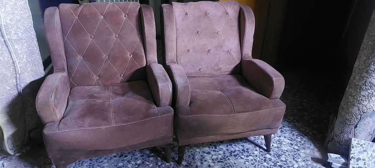 السلام عليكم متاح تخم قنفات مستخدم  للبيع قنفات (٢) كبار و(٢) صغار ابو النفر السعر ٢٠٠ الف وبي مجال مكاني البياع للمراسله خاص


**إذا كنت صاحب هذا الإعلان وتريد حذفه لأي سبب، رجاءا أرسل رسالة إلى الدعم الفني**