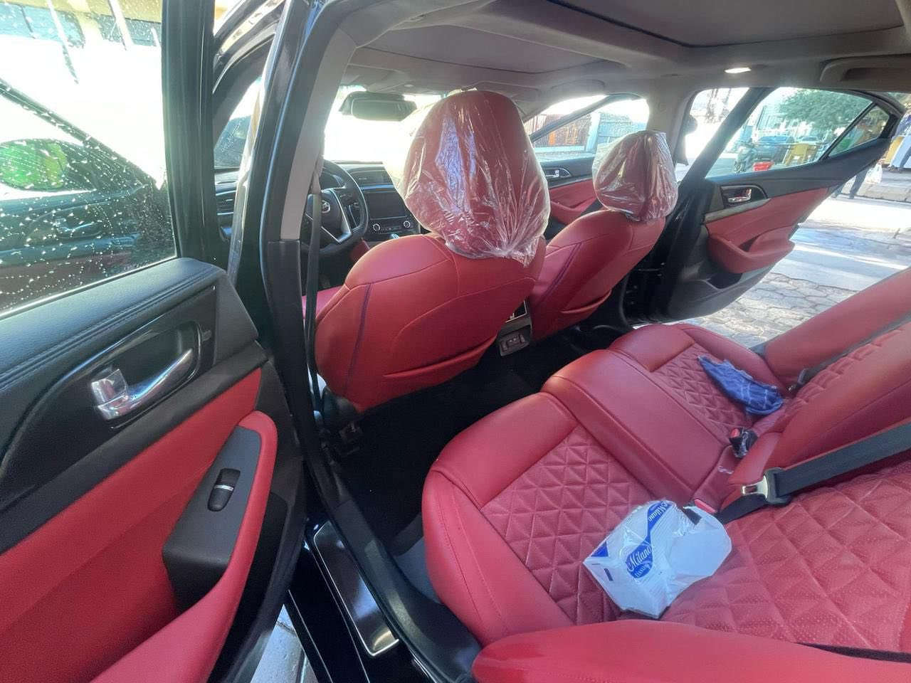 نيسان مكسيما ٢٠٢٢
داخل احمر فئة بلاتينوم. 

اعلى مواصفات بالنيسان 

سيارة لات زنون عدسة 

فتحة سقف كامرات ٣٦٠ درجة 

تنبيه مسار حساسات 

 محرك ٦ سلندر 

مثبت سرعة ابل كار بلي واندروريد. 

تدفئة وتبريد كشنات 

رقمي ***********

للاستفسار الاتصال على الرقم ماكو فقط الاتصال على الرقم 
مكان السياره بغداد
