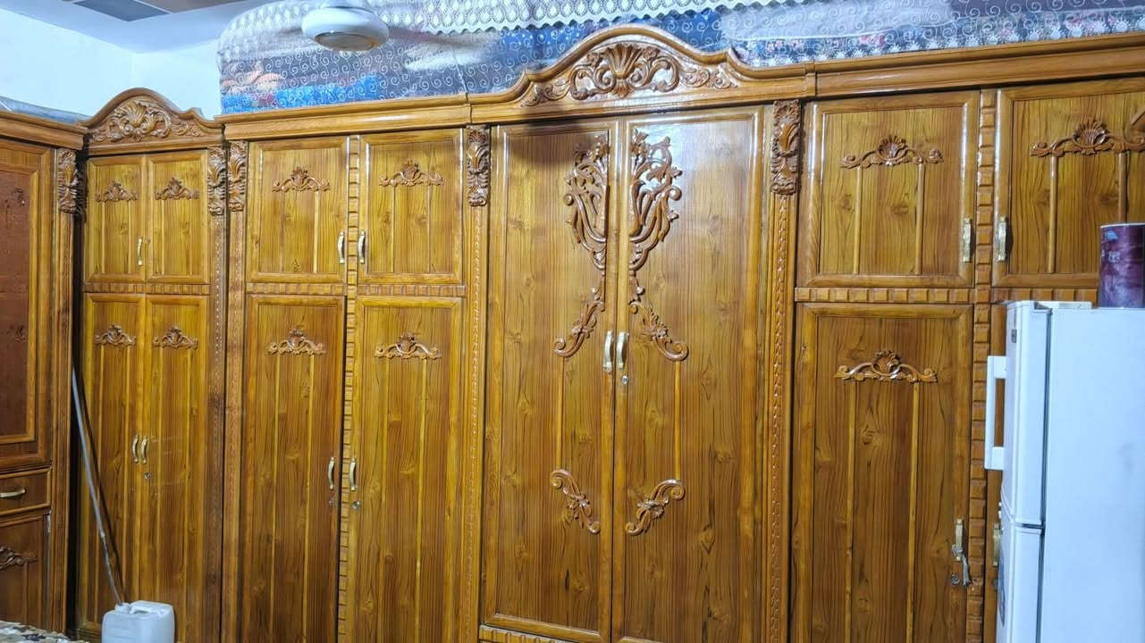 السلام عليكم شباب غرفه للبيع شغلها زان مسرح اللي يحب يتصل على هذا رقم *********** سعرها مليون وربع وبيها مجال$1000250
